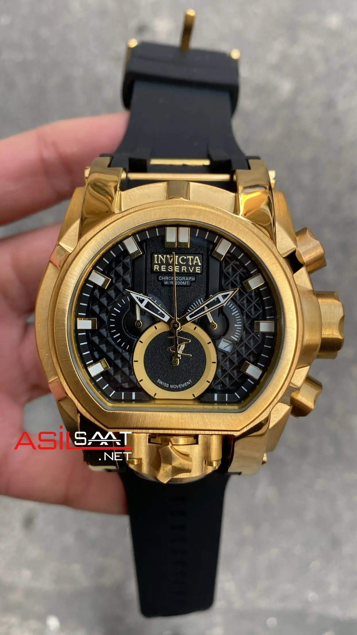 Invicta magnum gold best sale