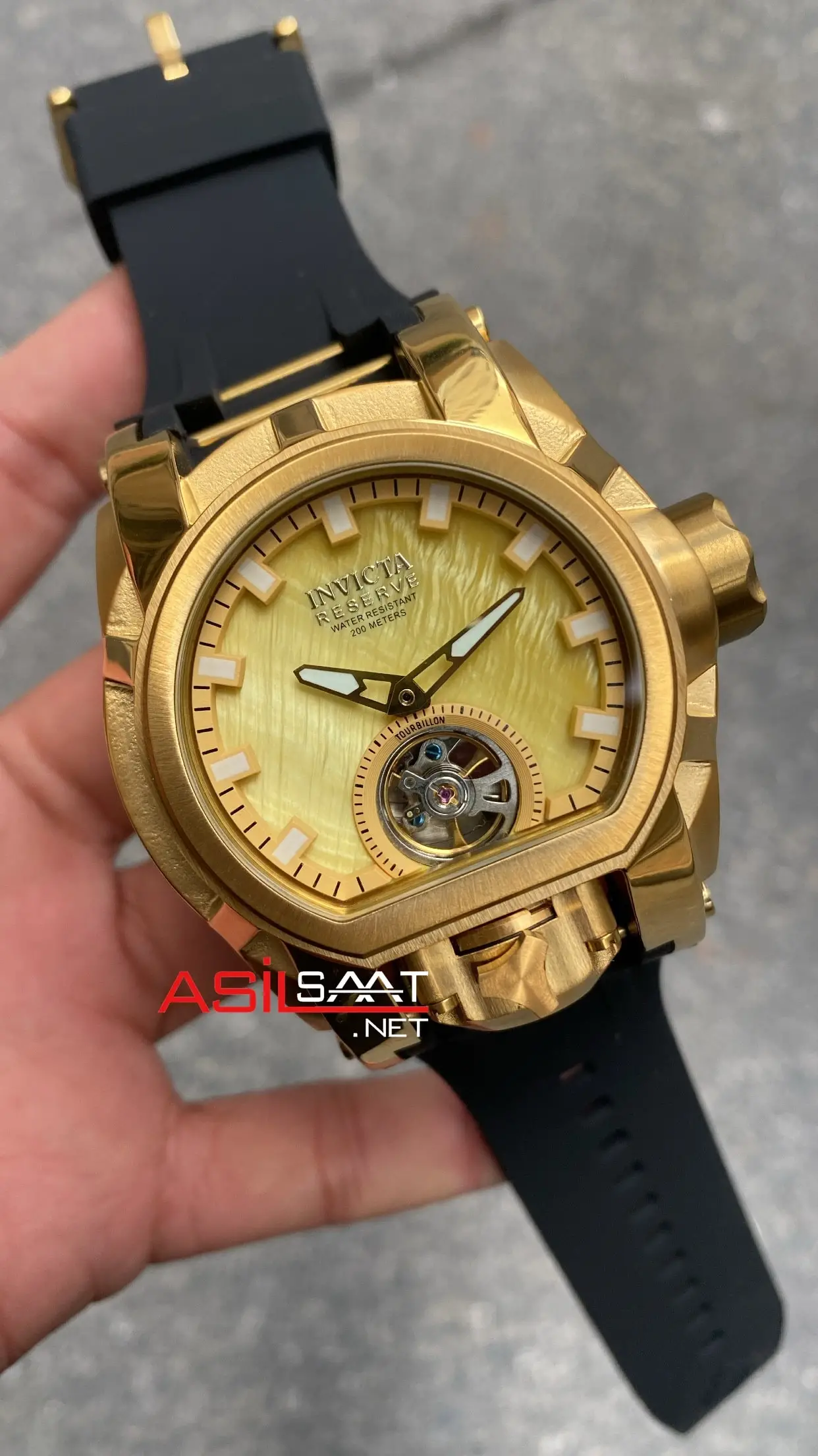 Invicta Magnum Reserve Bolt Zeus Tourbillon Sar Kadran 52 mm Rubber 28393 Gold Replika Saat IMA024