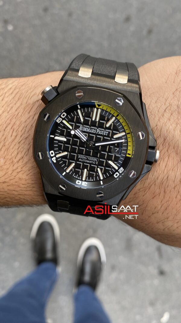 Audemars Piguet Royal Oak Offshore Ceramic Diver Siyah Kadran 42 mm 15707CE.OO.A002CA.01 Black Replika Saat APOD005