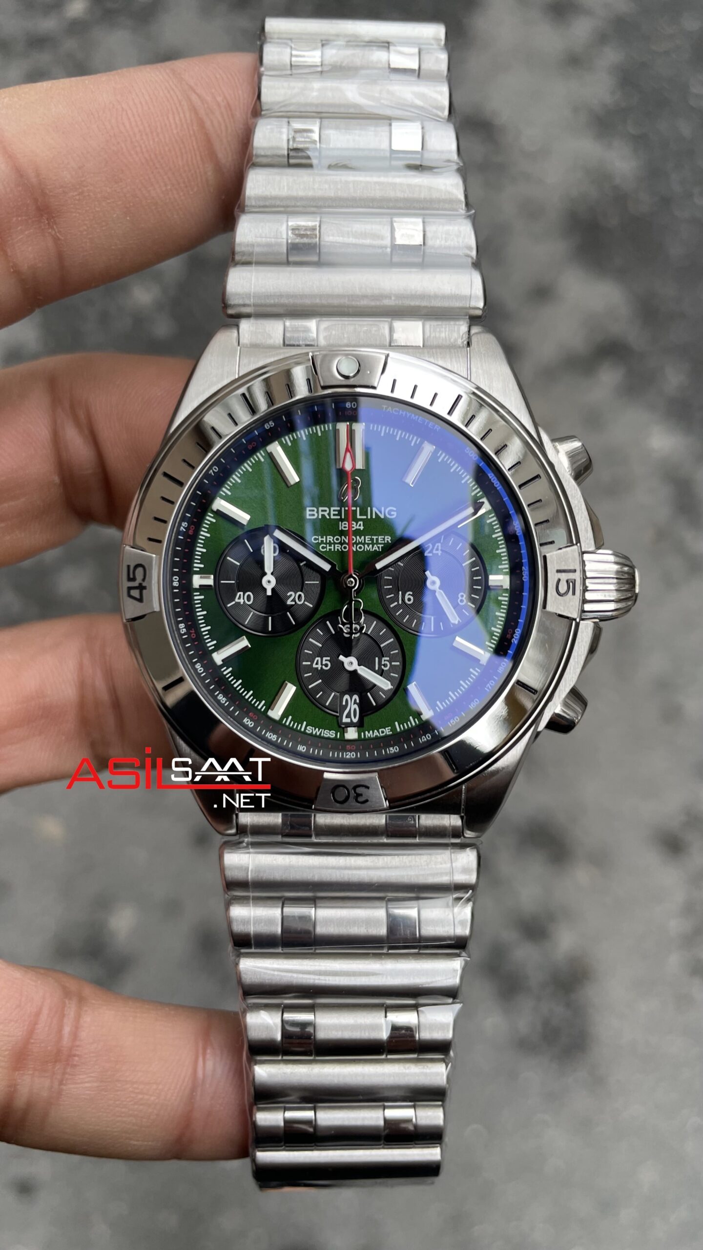 Breitling Chronomat Yeşil B01 42 mm Replika Saat